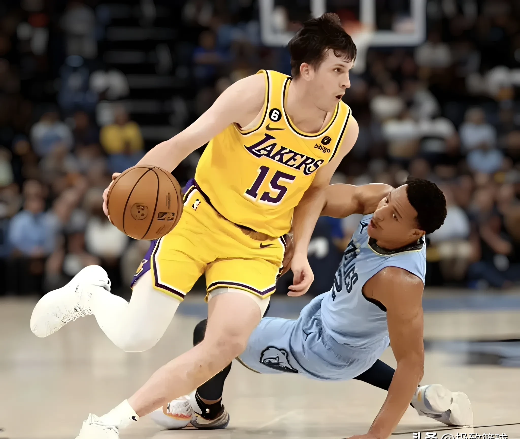 包含总决赛战况：金州勇士防线稳固，洛杉矶湖人进攻受阻，C罗成最佳的词条